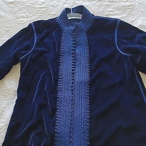 New never worn no tag blue velvet open front tunic